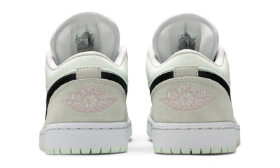 Air Jordan 1 Low SE "Barely Green"